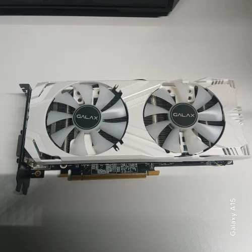 Vendo essa placa de vidio GALAX GTX parou de funcionar do nada