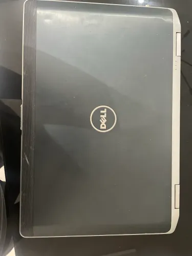 Notebook Dell i5, com problema na bateria