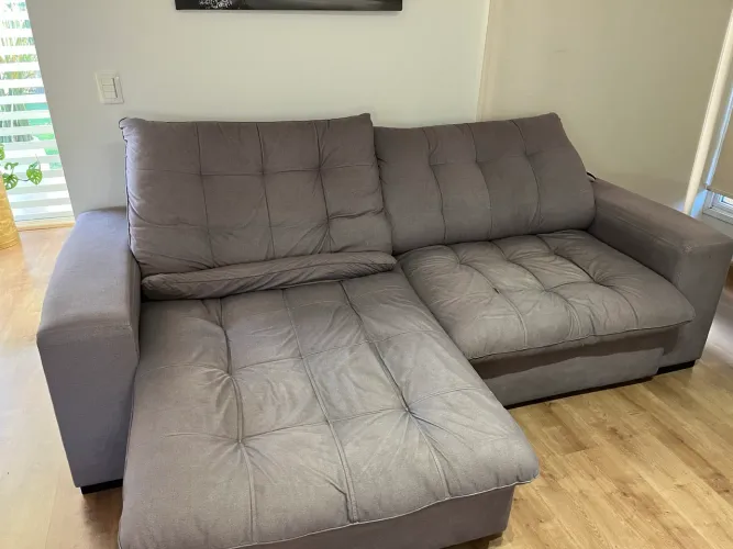 Sofá retrátil com chaise