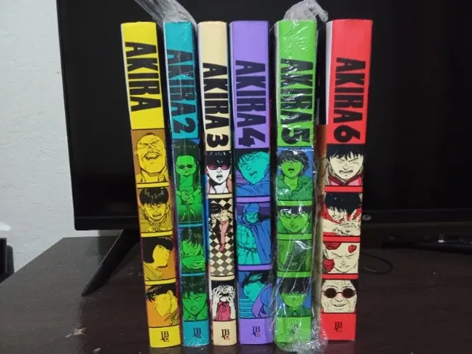 Akira Completo