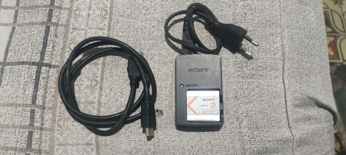 Carregador de bateria de câmera digital da marca sony