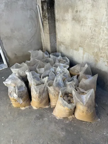 Vendo 30 sacos de areia a 4.00 cada 