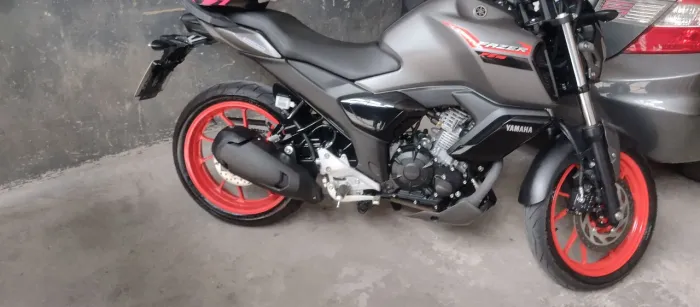 Vende-se Fz15 2025