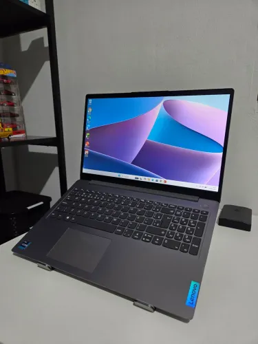 Notebook Ideapad 3 - i3 1115G4 + 8GB RAM + 256GB SSD NVME