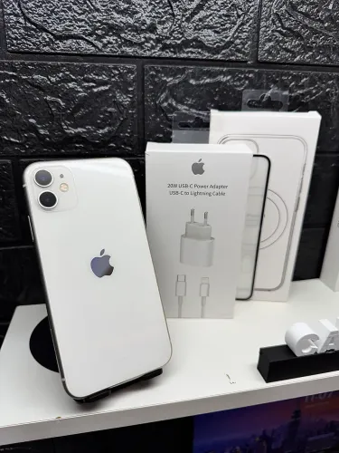 iPhone 11 (COM GARANTIA SEM DEFEITOS)