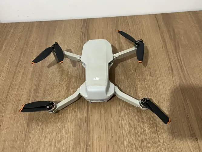 DJI Mini SE Fly More Combo + 3 Baterias + Maleta