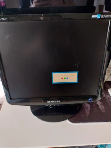 Monitor Samsung 17 polegadas entrada vga