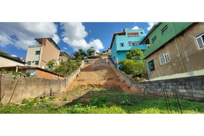 Terreno para venda no Bairro Santos Dumont em Juiz de Fora, MG