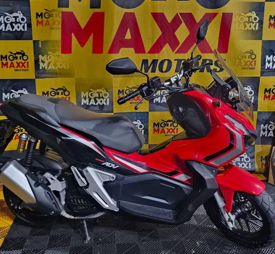 Moto Automática Honda ADV
