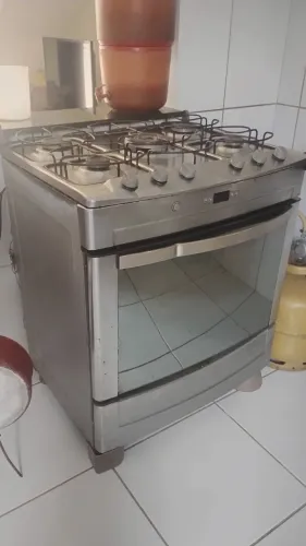 Fogão 5 bocas Brastemp, grande 