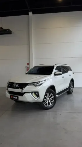 Toyota Hilux SW4 4X4 2.8 Diesel 2018