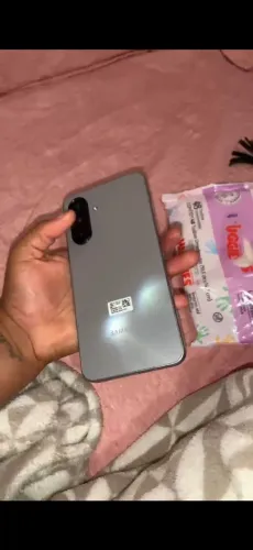 Vendo celular a 17 todo bom 600 reais pra vender logo
