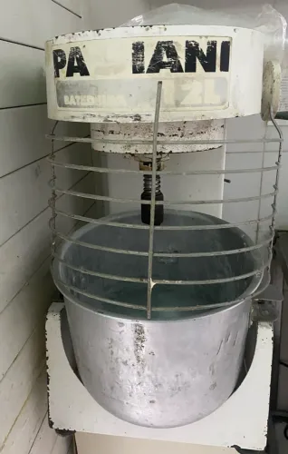 Batedeira industrial 220v