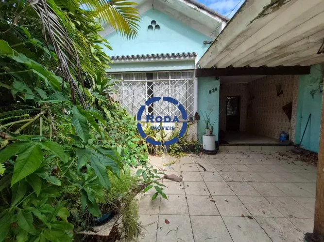 Casa ampla geminada 2 dormitório no bairro da Aparecida, Santos (SP)