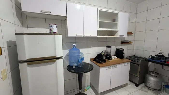 Armário semi novo
