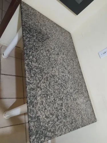 Pedra de granito 1,20m x 80cm