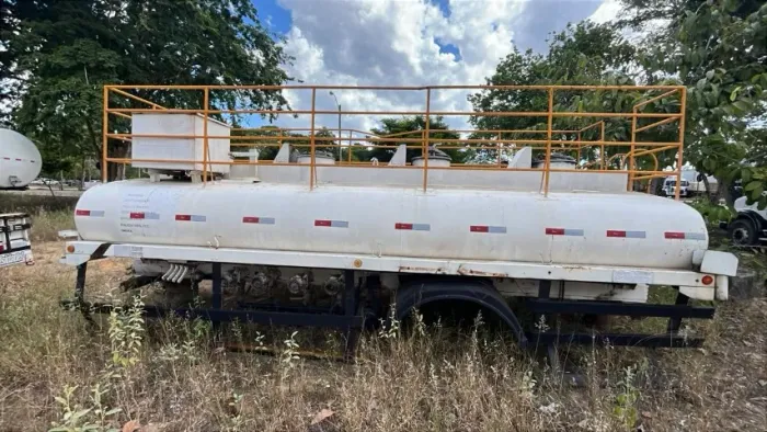 Tanque de 10 mil litros em 3 repartições 