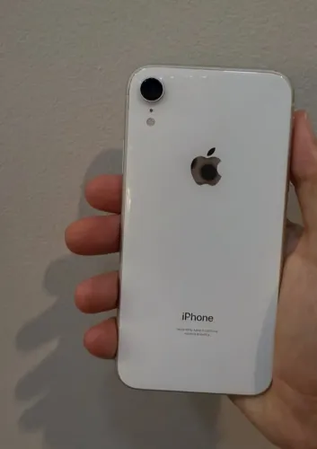 Troco IPhone XR branco