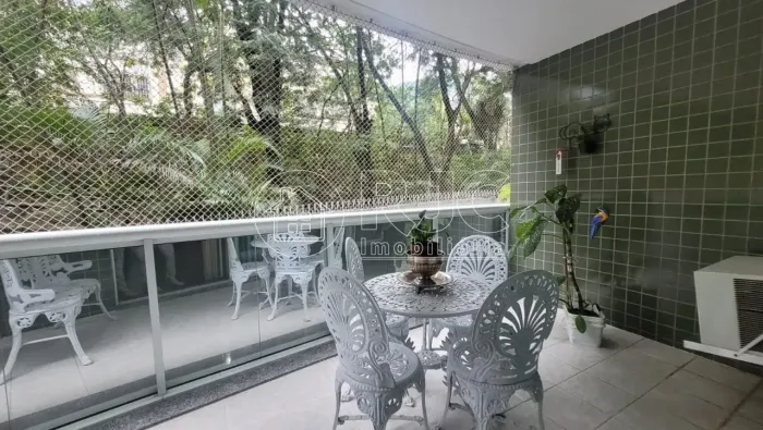 Apartamento para venda tem 141 metros quadrados com 4 quartos em Tijuca - Rio de Janeiro -