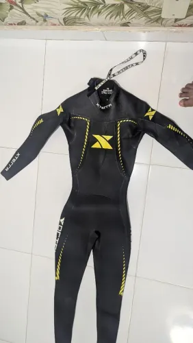 Vendo wetsuit xterra Vortex tamanho XS