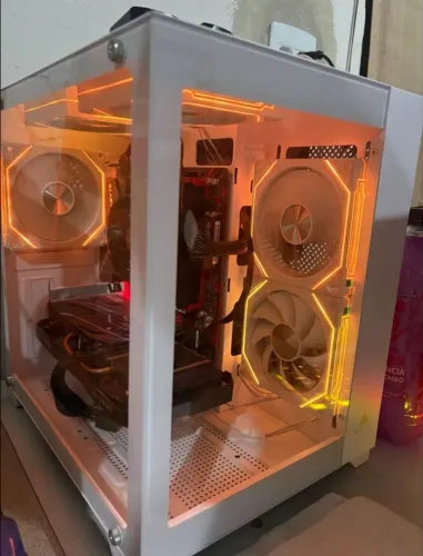 Pc gamer completo, sem detalhes.