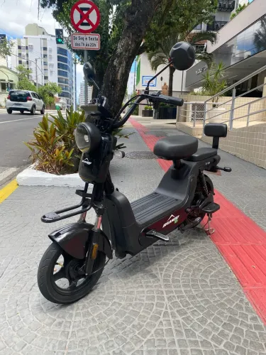 SCOOTER ELÉTRICA BRANDO ?