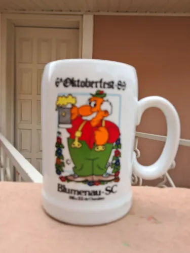 Caneca da 6° Oktoberfest. 1989. Original da Schmidt