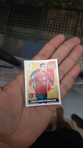Cristiano Ronaldo ouro ? figurinha da Panini, original, impecável figurinha rara!!! 