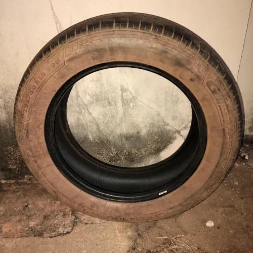 Vendo 1 pneu GT RADIAL 225/60/R18 usado