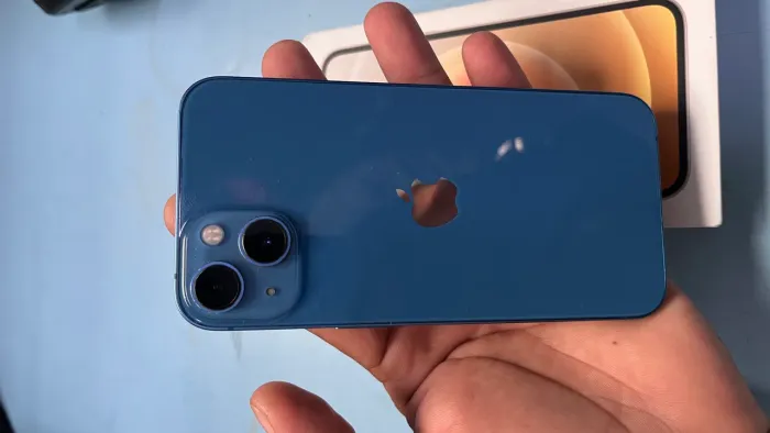 IPhone 13 128 5g bem conservado