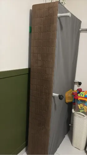 Base de cama solteiro em perfeito estado