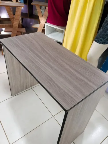 Mesa escrivaninha