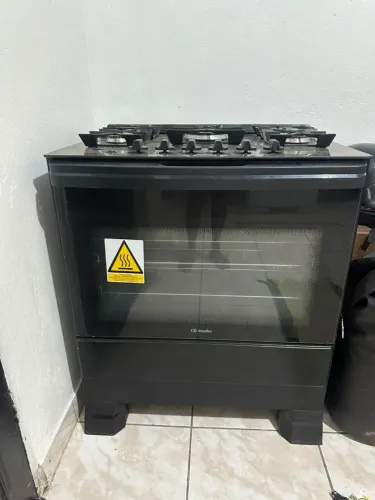 Fogão 5 bocas usado poucos meses