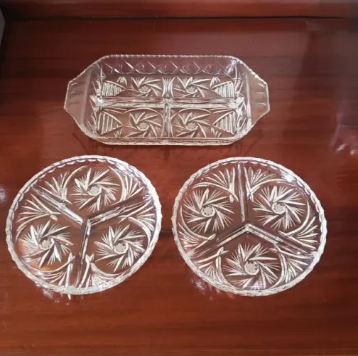 Trio petisqueira em cristal ricamente lapidado