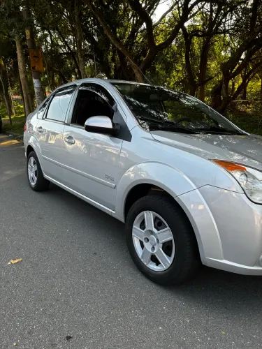 Ford Fiesta Sed. 1.6 8V Flex 4P 2008
