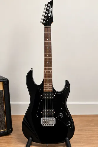 Ibanez GIO GRG170DX, usada poucas vezes