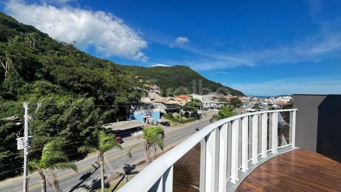 Cobertura para Venda em Florianópolis, Pântano do Sul, 2 dormitórios, 2 suítes, 3 banheiro