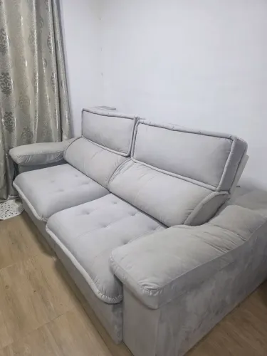 Sofá-Cama em Suede Cinza Claro