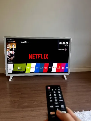 Smart TV LG 32" Branca - Excelente Estado