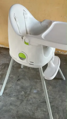 Cadeirinha de alimentação