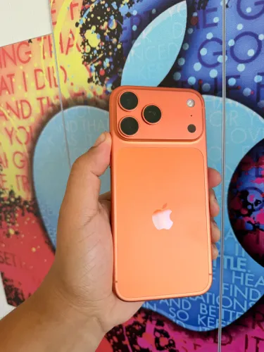 iPhone 17 Pro Max 256GB Laranja ? 98% Bateria ? Impecável