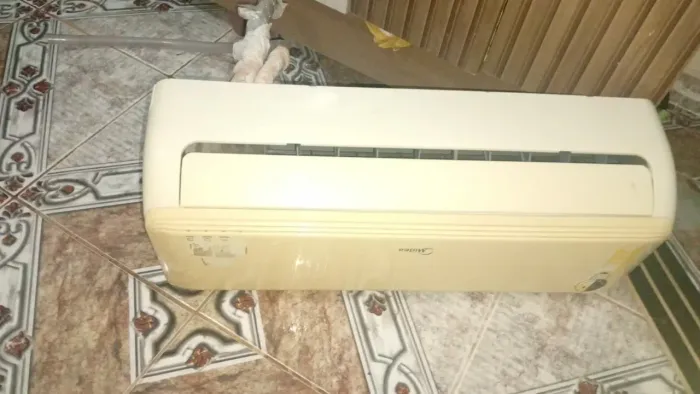 Vendo um ar-condicionado 