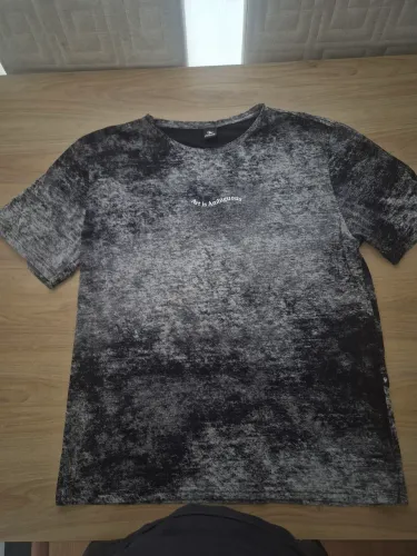 Camiseta Masculina Ambiguous