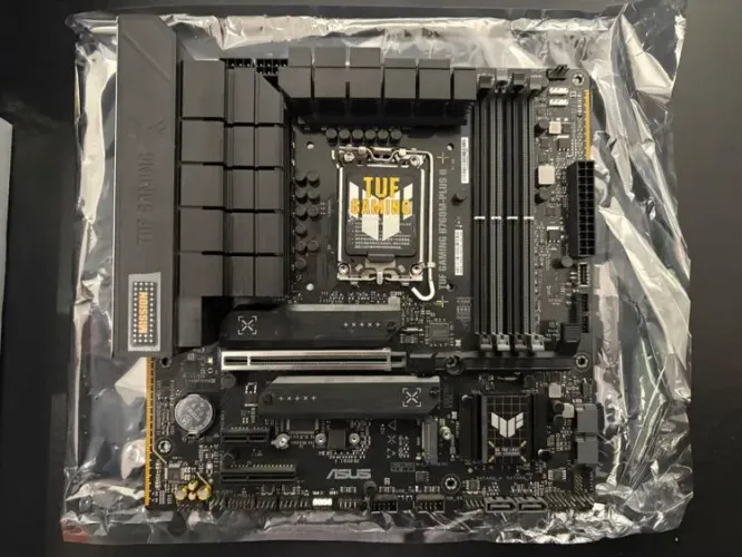 Tuf B760m plus 2 wi-fi ddr5 aceito troca