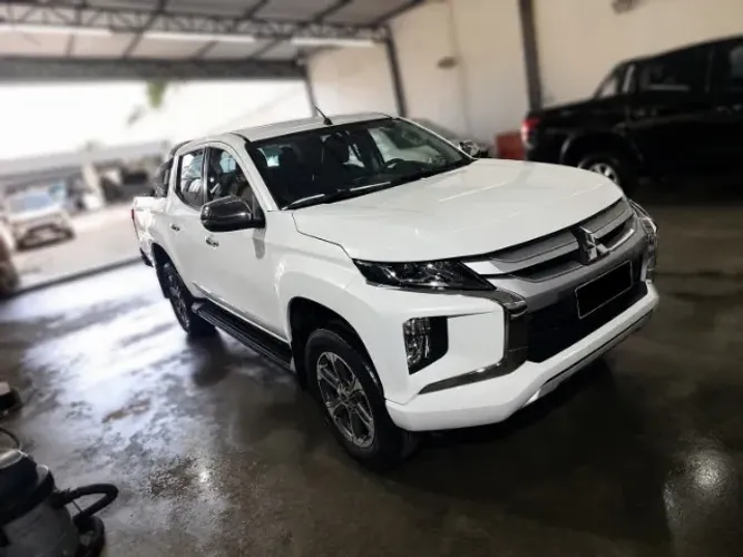 Mitsubishi L200 Triton Sport HPE 2.4 CD Diesel Aut. 2022