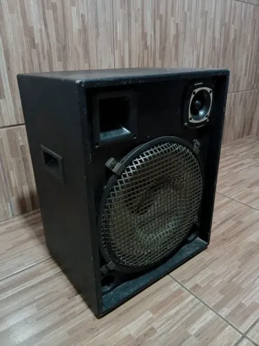 Caixas de som de 3 vias 15"