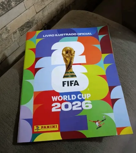 DOIS ÁLBUNS DA COPA 2026 -NOVOS
