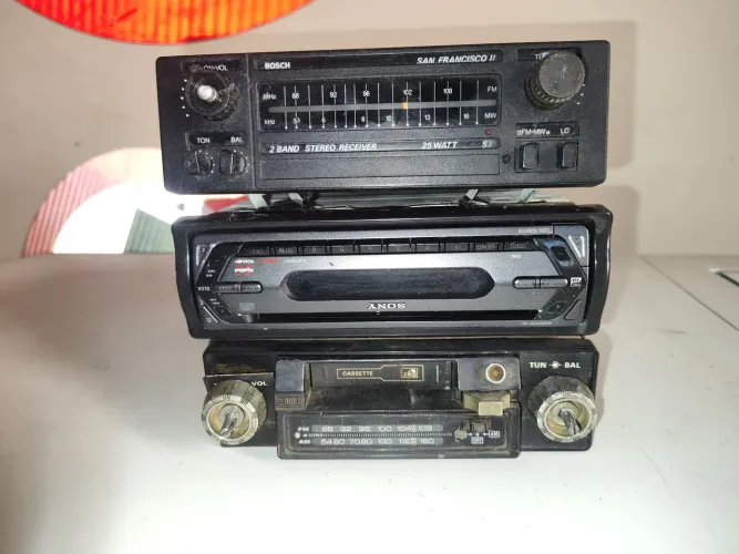 Rádio TKR Sony Bosch