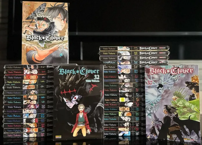 Coleção Mangá Black Clover Completo