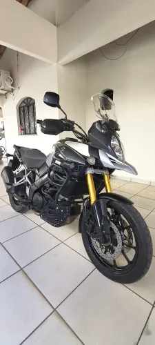 SUZUKI V-STROM 1000